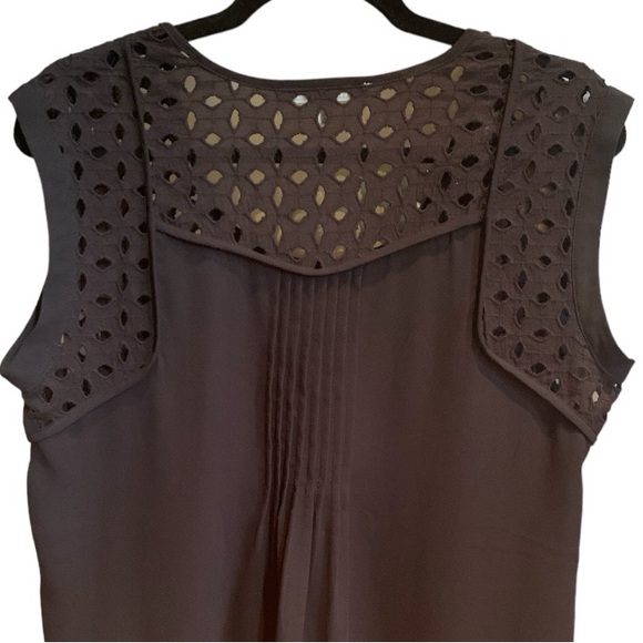 Eyelet Cap Sleeve Blouse in Black Size Medium - Picture 3 of 5